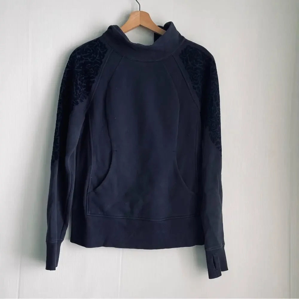 Lululemon floral flocked back zip pullover front pocket navy blue size 6